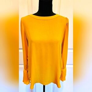 LOFT Flowy Scoop Neck Yellow Blouse Bell Style Cuffs Key Hole Button Sz Small